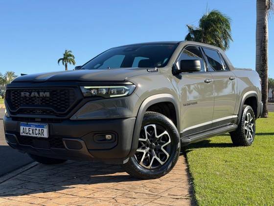 RAM RAMPAGE 2.0 HURRICANE 4 TURBO GASOLINA REBEL 4X4 AUTOMÁTICO
